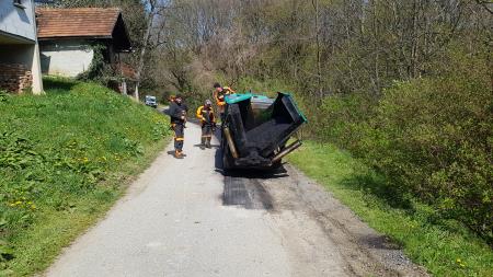 JP-706224 DOLINA-GARA